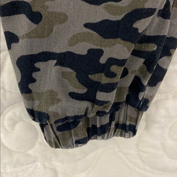 Ardene Camouflage Jogger Pants Sz Medium - Picture 4 of 12